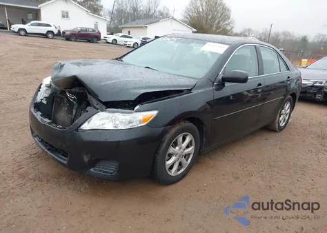 2011 Toyota Camry Le z USA, uszkodzony, nr VIN 4T1BF3EK7BU163884